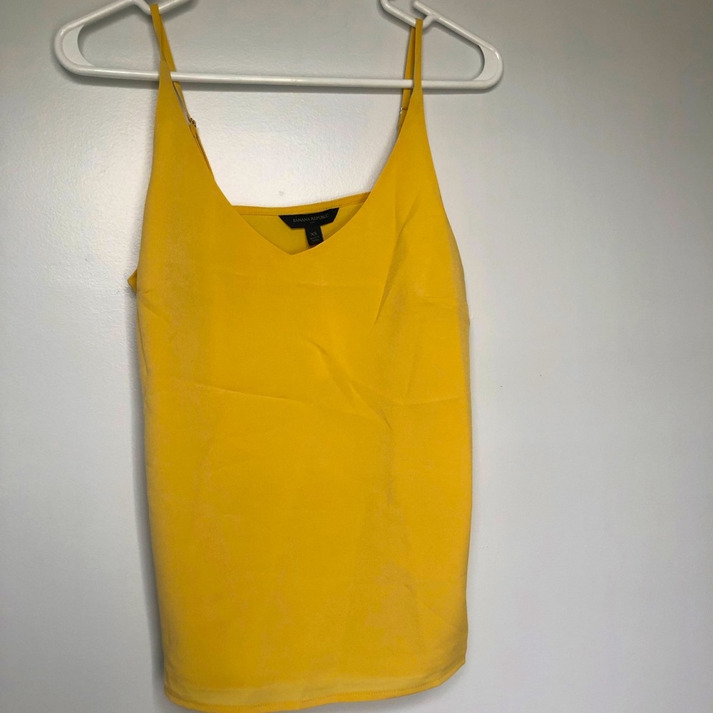 NWT Banana Republic Gold tank